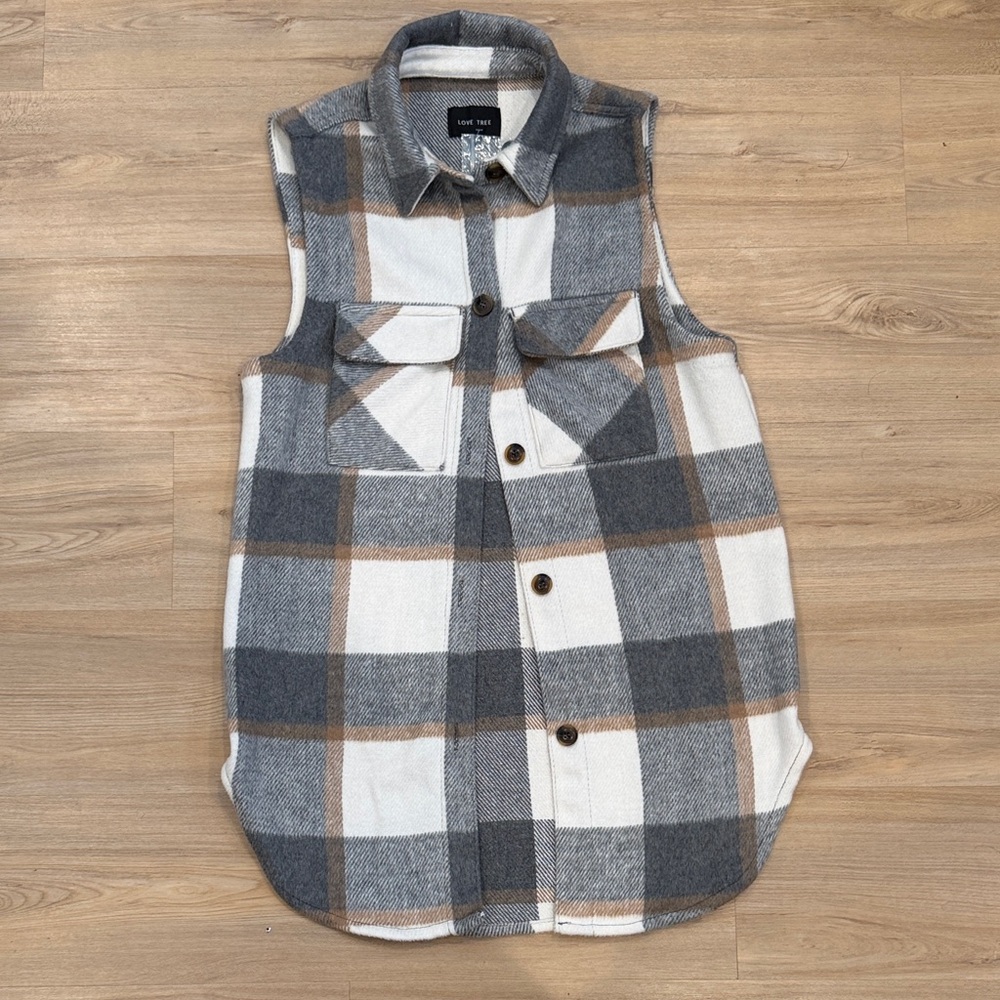 Love Tree Plaid Shacket in Gray, White & Brown